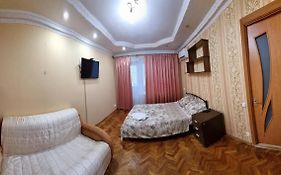 Уютная 1 комнатная квартира возле метро Дарница